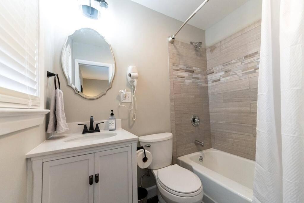 Вілла Edenton 3 Br/ 2 Bath King, Fire Pit Екстер'єр фото
